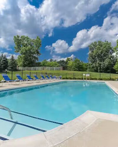 Whethersfield Apartments - Bloomfield Hills,