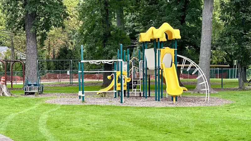 Springdale Park - Bloomfield Township,