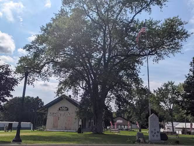 Augustus Haven Park - Bloomingdale,