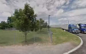 Dog Park at Love's Travel Stops - Bordentown, NJ