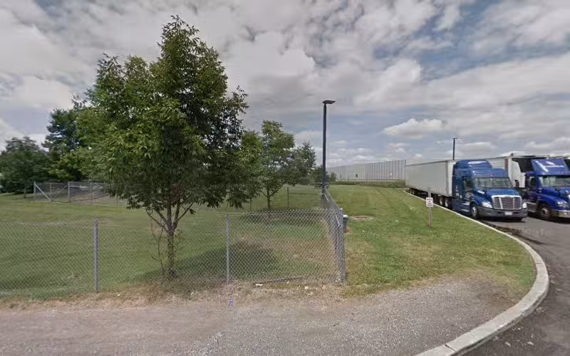 Dog Park at Love's Travel Stops - Bordentown, NJ