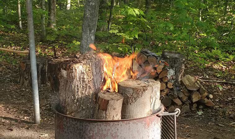 Monocle Lake Campground - Brimley, MI