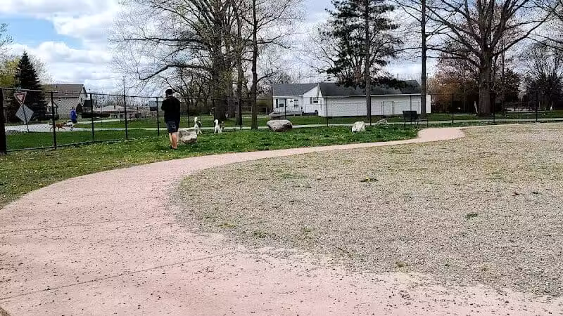 Brownstown Dog Park - Brownstown Township,