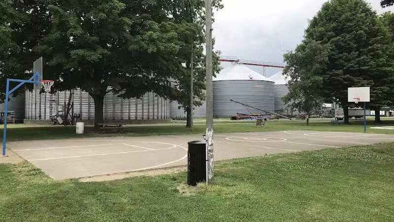 Railroad Park - Burr Oak,