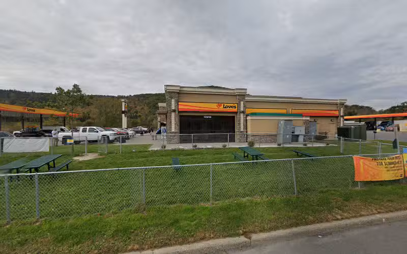 Dog Park at Love's Travel Stops - Canaan, NY