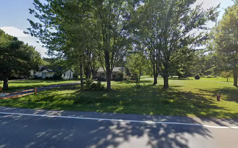 M&L Private Sniffspot Dog Park - Canton Township,