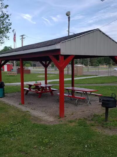 Ash Carleton Park - Carleton,