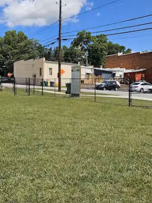 Carnesville Paws & Play Park - Carnesville, GA