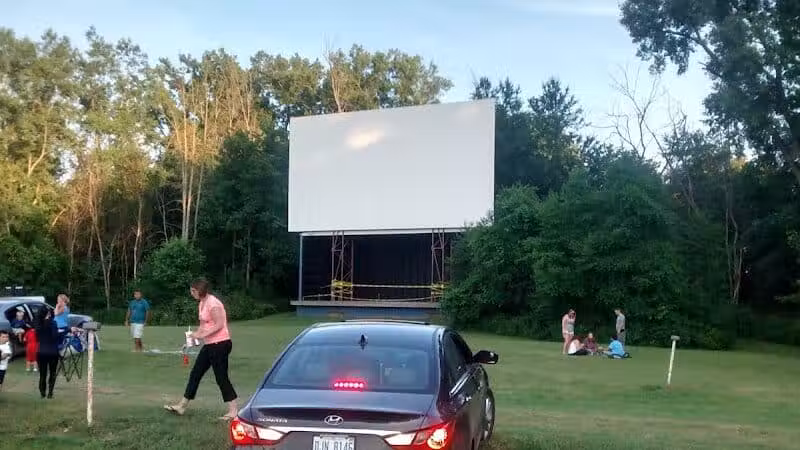 Hi-Way Drive-In - Carsonville, MI