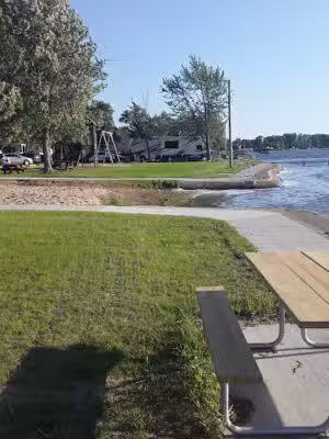 Cecil Village Park - Cecil, WI