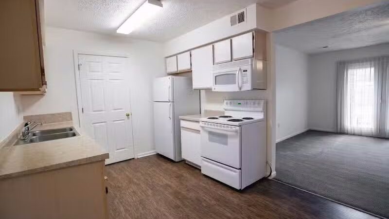 Legacy Parke Apartments - Charlotte,