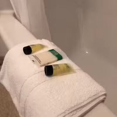 Village Inn Motel - Chatham,