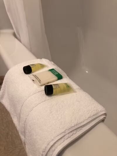 Village Inn Motel - Chatham,