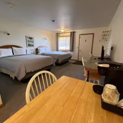 Village Inn Motel - Chatham,