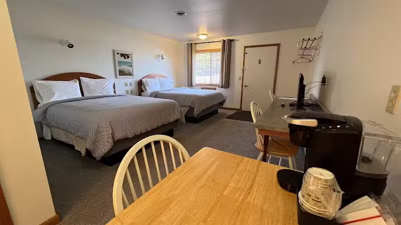 Village Inn Motel - Chatham,