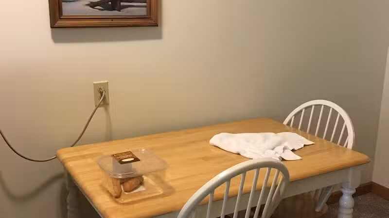 Village Inn Motel - Chatham,