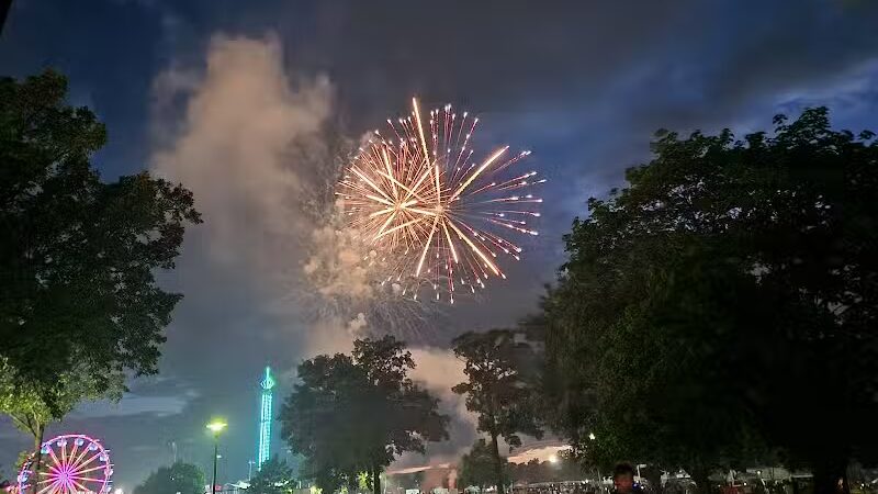Clawson City Park - Clawson,