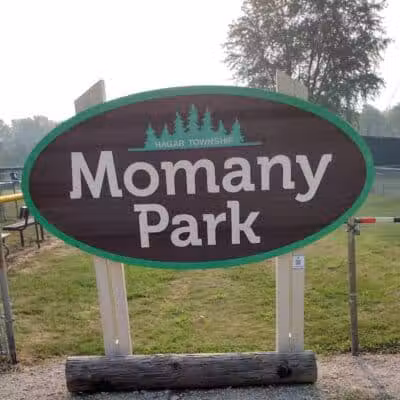 Momany Park Family Park - Coloma,