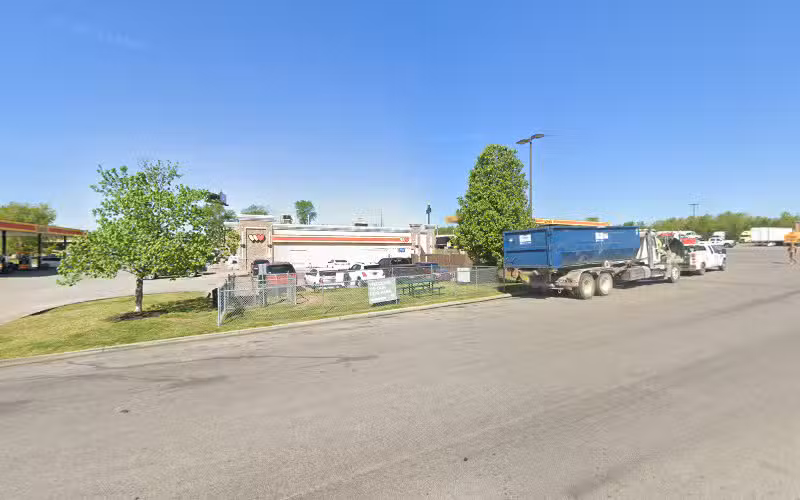 Dog Park at Love's Travel Stops - Columbia, TN
