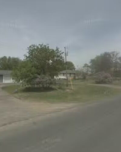 Dog Park at Love's Travel Stops - Columbus, MN