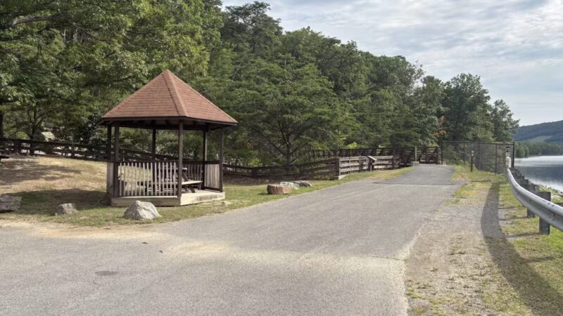 Trail Parking - Lakeside Loop Trail - Cumberland, MD