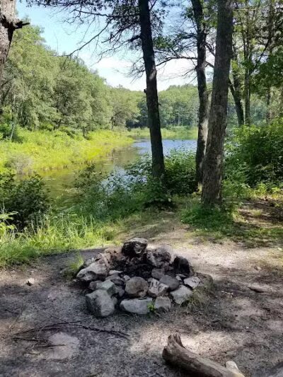 Hoist Lake Foot Travel Area Trailhead - Curran,