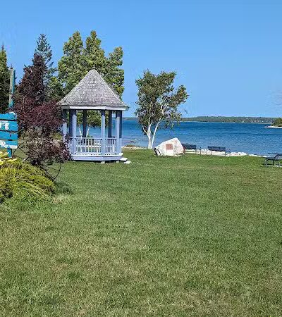 DeTour Village Botanical Gardens - De Tour Village,