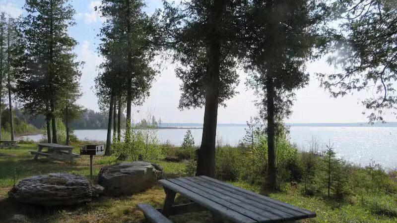 Malette Park - De Tour Village,