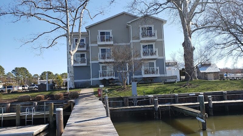 Anchored Inn at Hidden Harbor - Deale, MD