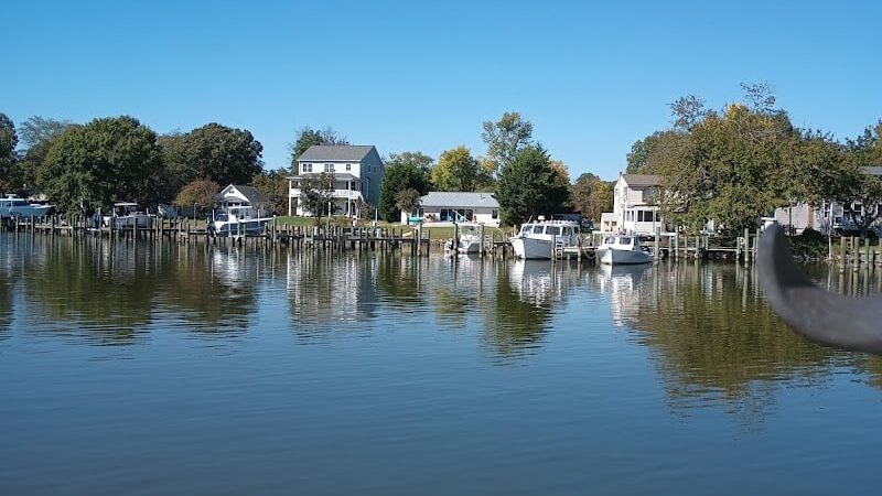 Anchored Inn at Hidden Harbor - Deale, MD