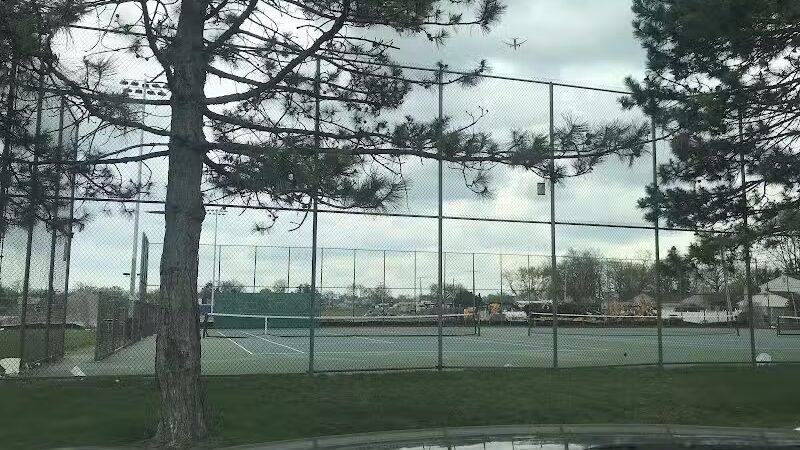 Central Park - Dearborn Heights,