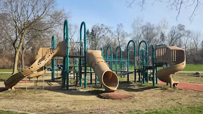 Parkland Recreation Area - Dearborn Heights,