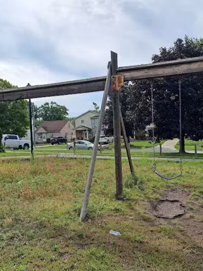 Van Houten Park - Dearborn Heights,