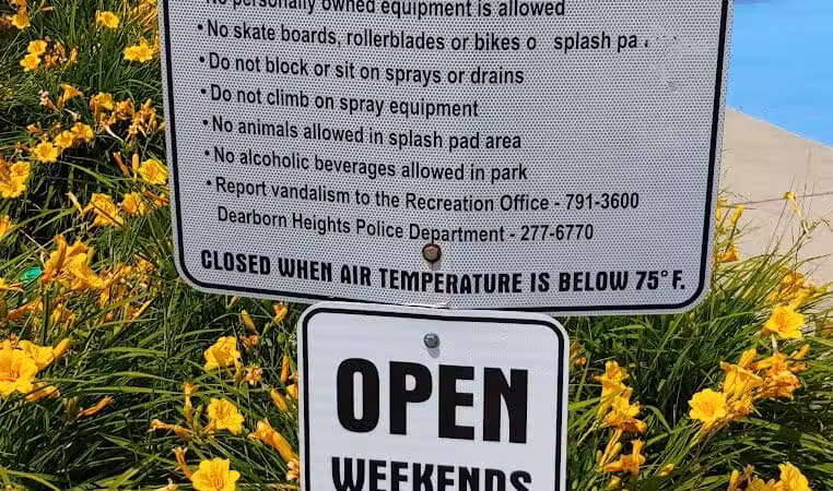 Van Houten Park - Dearborn Heights,