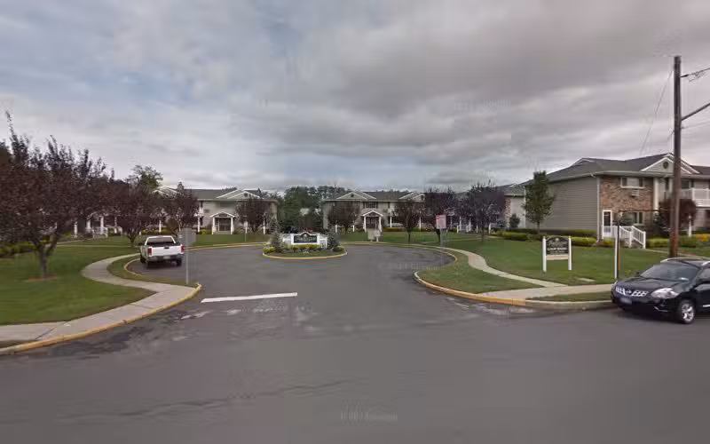 Fairfield Courtyard At Deer Park - Deer Park, NY