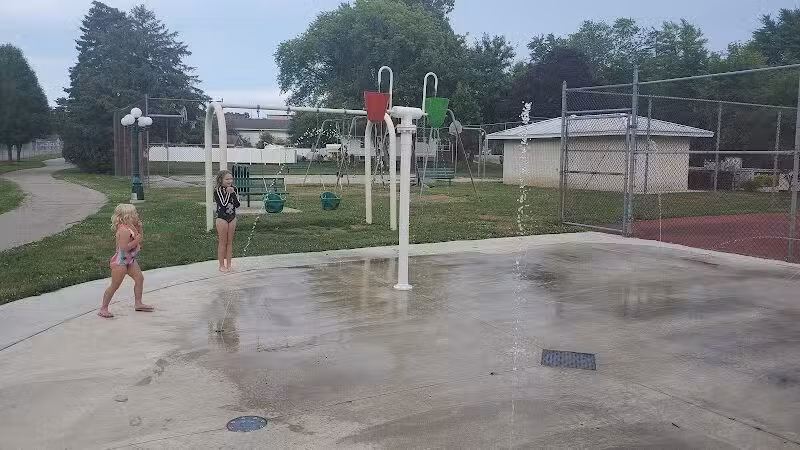 Deerfield Village Park Splash Pad - Deerfield,