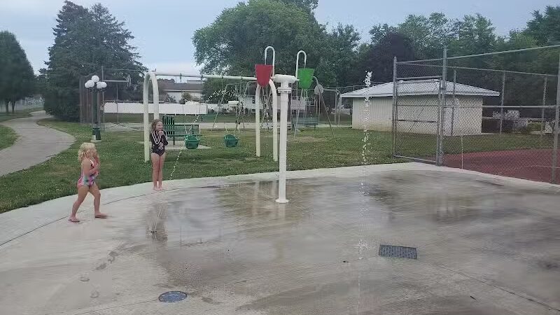 Deerfield Village Park Splash Pad - Deerfield,