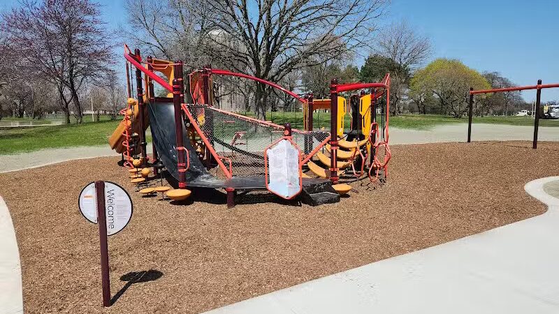 Elmwood Central Park - Detroit,