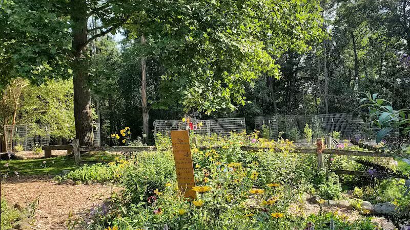 Seven Ponds Nature Center - Dryden, MI