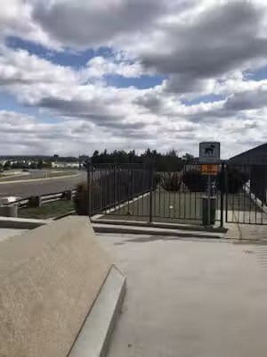 Pet Relief Area - Dulles, VA