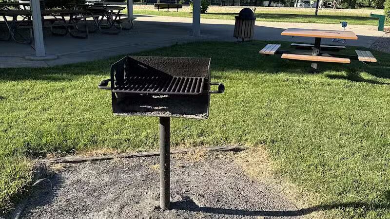 Manhattan Park - East Grand Rapids,