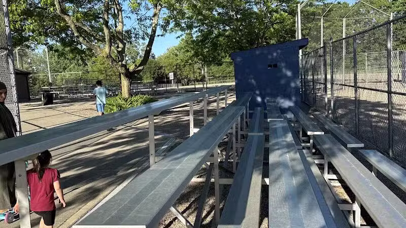 Manhattan Park - East Grand Rapids,