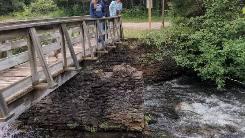 Eckerman Pond - Eckerman,