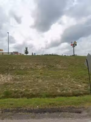 Dog Park at Love's Travel Stops - Edon,