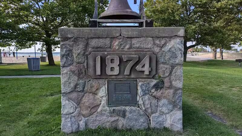 Elk Rapids Public Beach Access - Elk Rapids,