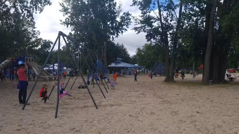 Jack Blesma Pavilion - Elk Rapids,