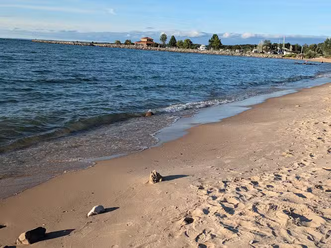 Elk Rapids Public Beach Access - Elk Rapids,