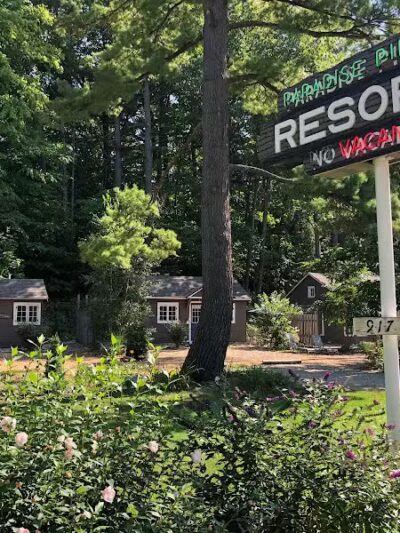 Paradise Pines Resort - Elk Rapids,
