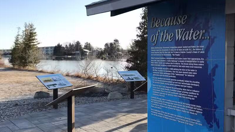 Rotary Park Pavilion - Elk Rapids,