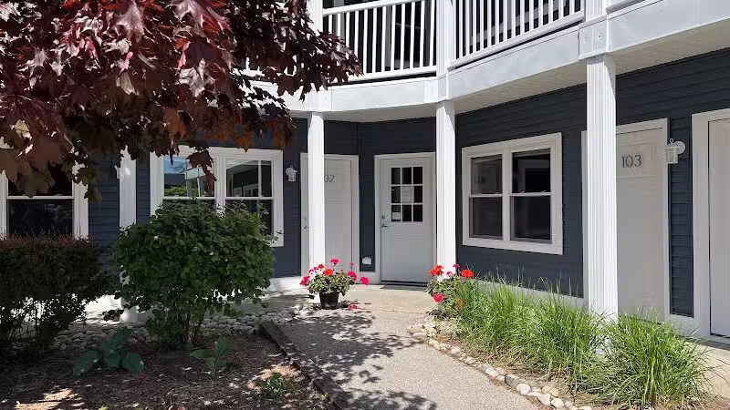 Empire Lakeshore Inn - Empire,